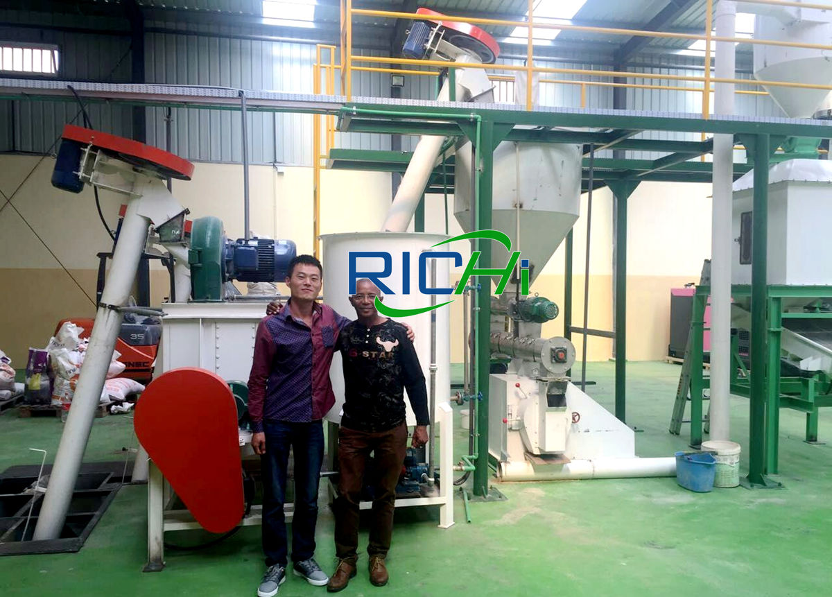 Photo of RICHI engineers and Cape Verde  customer at the animal poultry feed mill plant project site