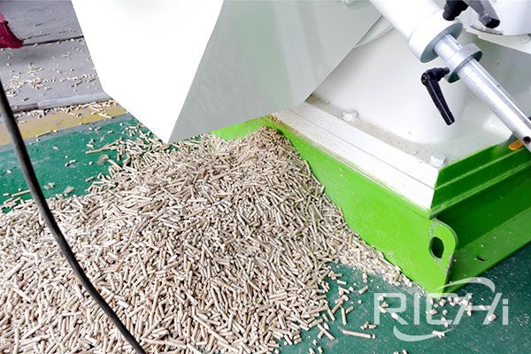 production efficiency of manufacturers' wood pellet machine