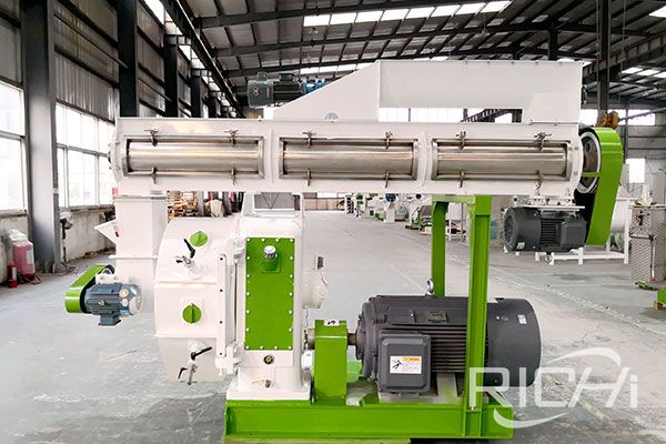 Choose the right feed pellet machine according to the output