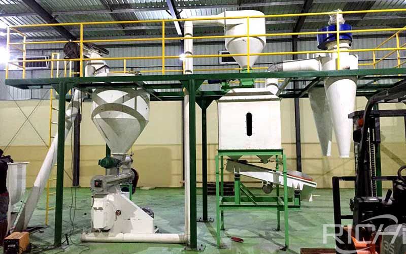 Collection of 1-2 tons / hour poultry feed pellet production line