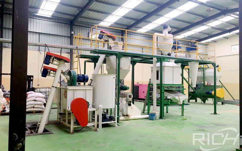 Pellet poultry feed production line
