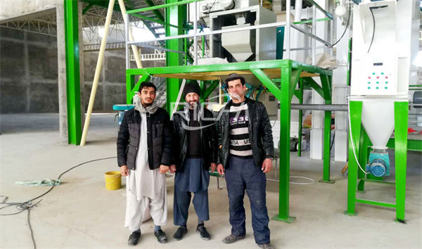 Complete poultry feed making machine in Afghanistan