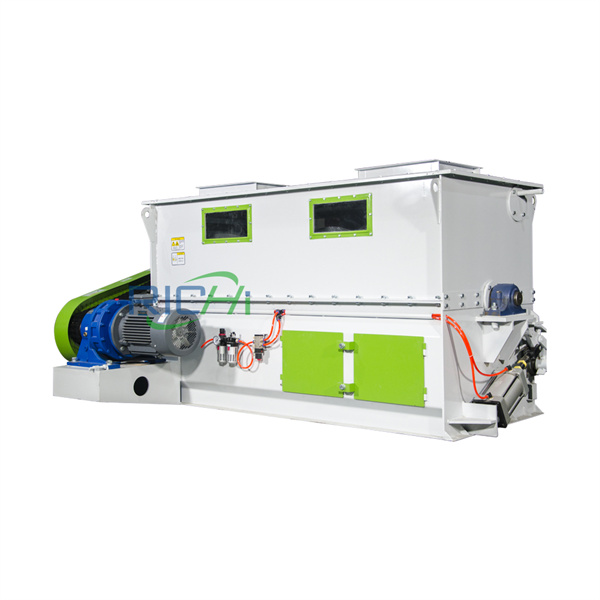 Organic fertilizer mixing machine