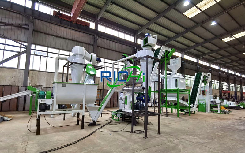 South Africa 0.8-4T/H Automatic Livestock Feed Mill For Making Wheat Straw Pellets