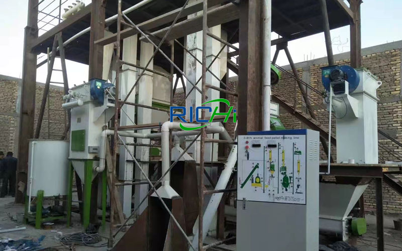 Uzbekistan 3-5 T/H Poultry Powder Feed Mill Plant & 1T/H Hay Grass Pellet Plant For Cattle Sheep Feed