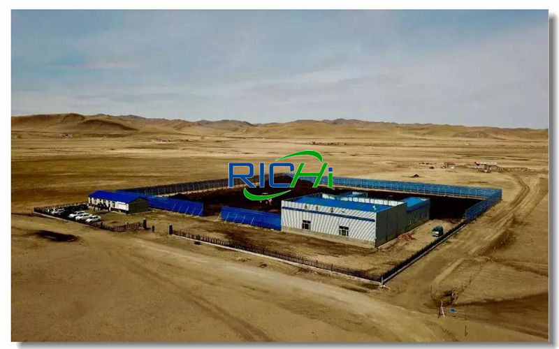 6-7TH Poultry Manure Sludge Straw Organic Fertilizer Machine Project