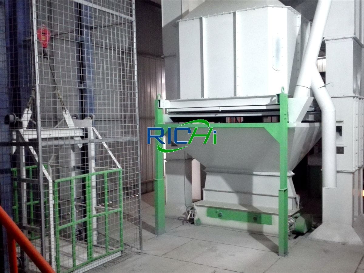 10T/H animal feed pellet cooler in russia