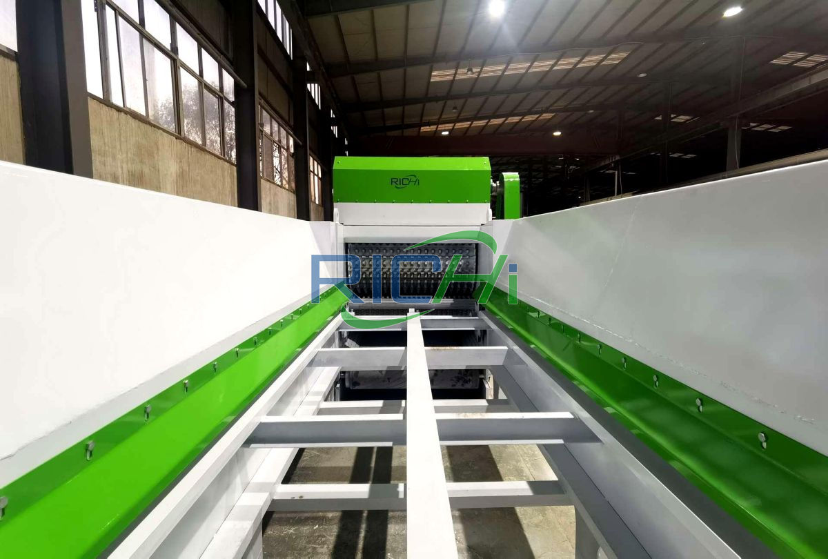 Structure of industrial pallet shredder with ce