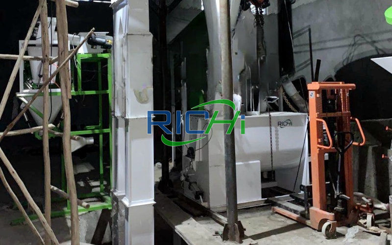 Ethiopia 5-6T/H Customized Powder Mash Feed Plant For Layer Feed Production