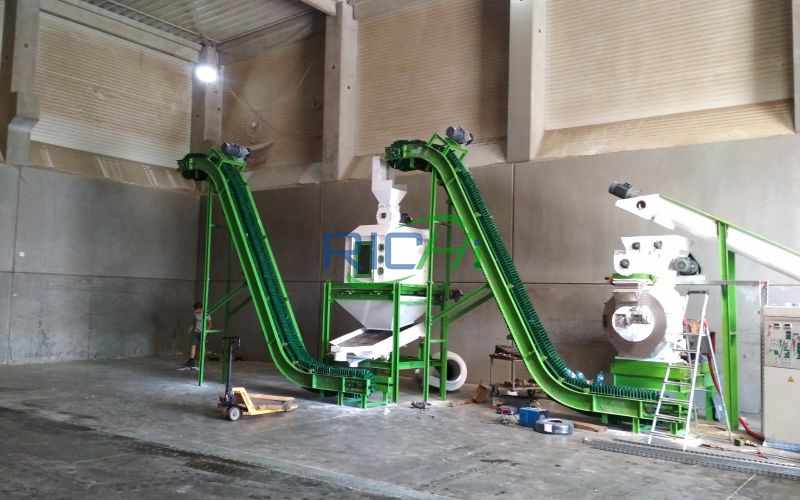2-2.5 T/H Paper Pellet Production Line in Russia