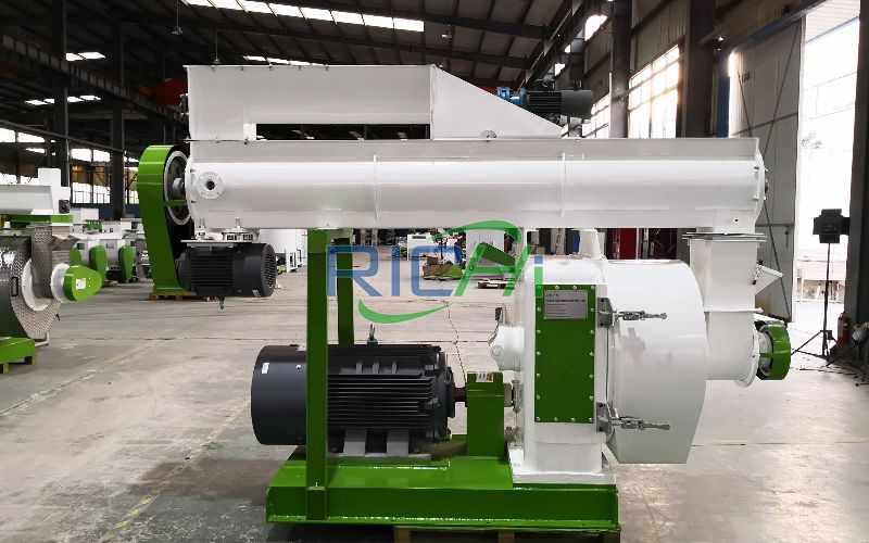 4T/H Hay Pellet Making Machine in Spain