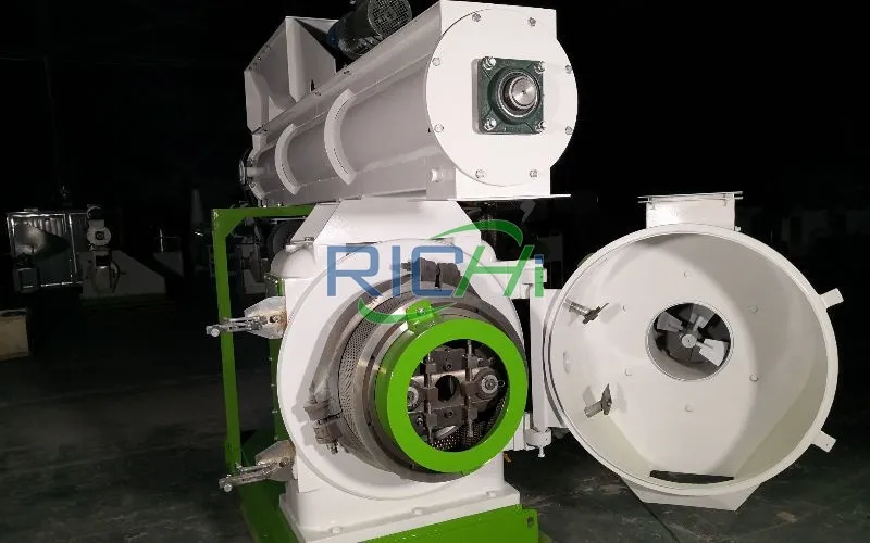 2-3T/H Dairy Dry Grass Pellet Machine in Canada