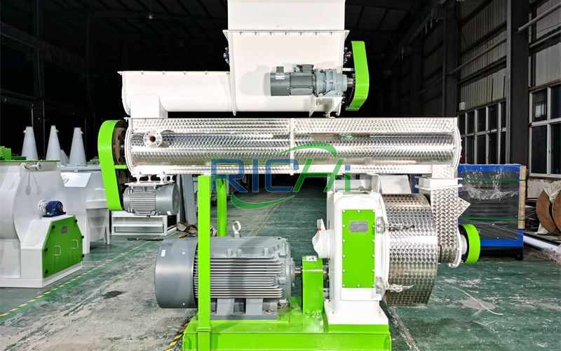 10-12T/H Cattle Feed Pelletizer in Mexico