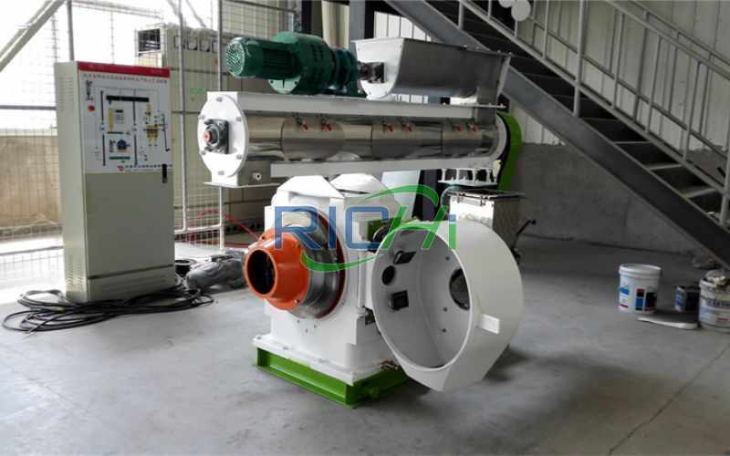 3-4T/H Chicken Feed Machine in Guatemala