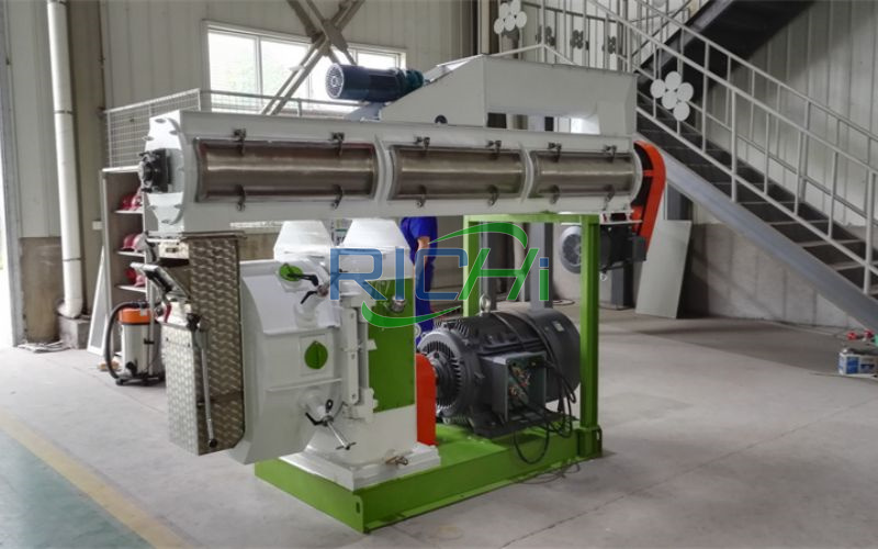 3-4T/H Chicken Feed Processing Machine in Sri Lanka