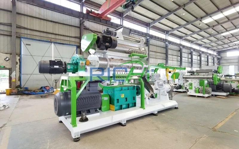 2T/H Fishing Pellet Making Machine in Morocco