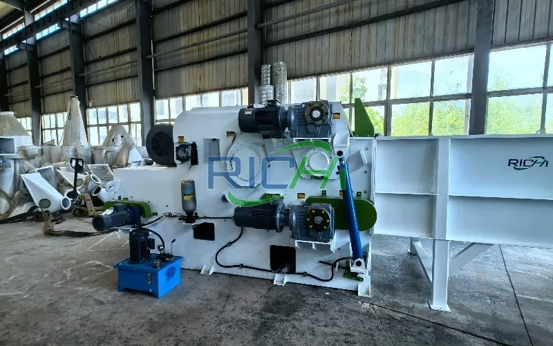 Wood Chipper Shredder in Canada