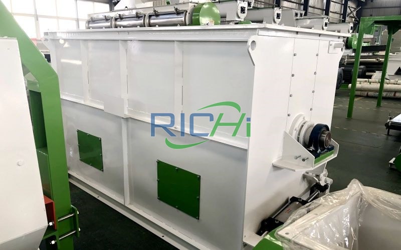 1000KG Grain Feed Mixer in Nigeria