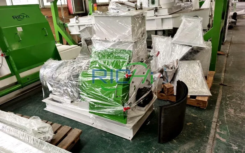 3-5T/H Corn Grinder for Chicken Feed in Colombia