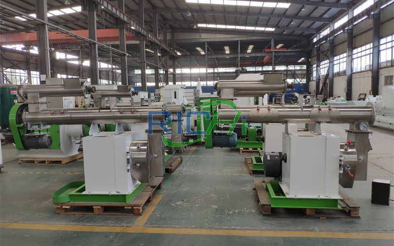 1-2T/H Farm Cattle Pig Chicken Feed Pellet Machine in Namibia