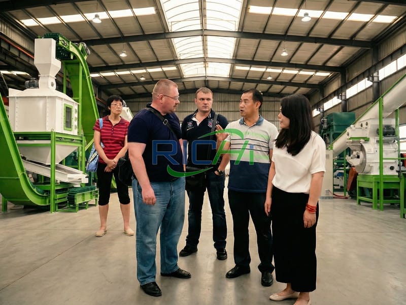 Russian Customer Visits Richi Factory for Wood Pellet Maker Inspection