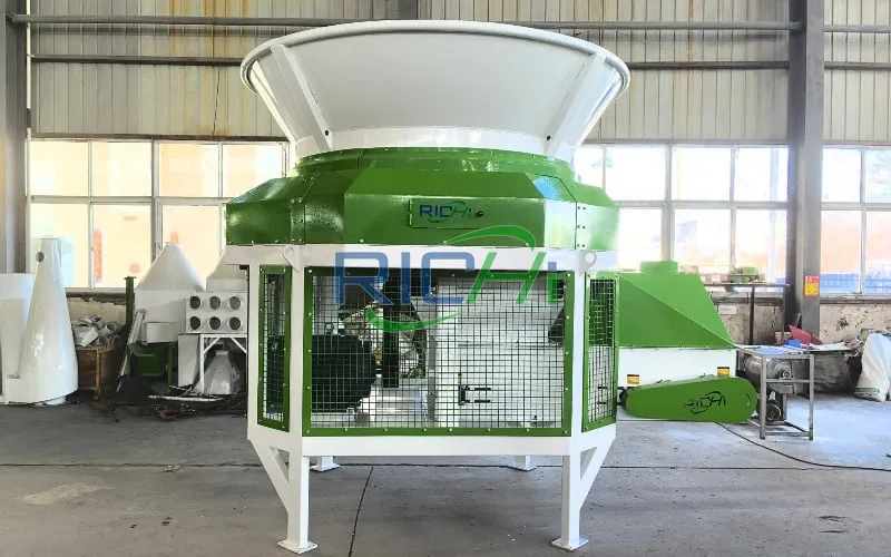 Small Bale Straw Chopper in Belgium