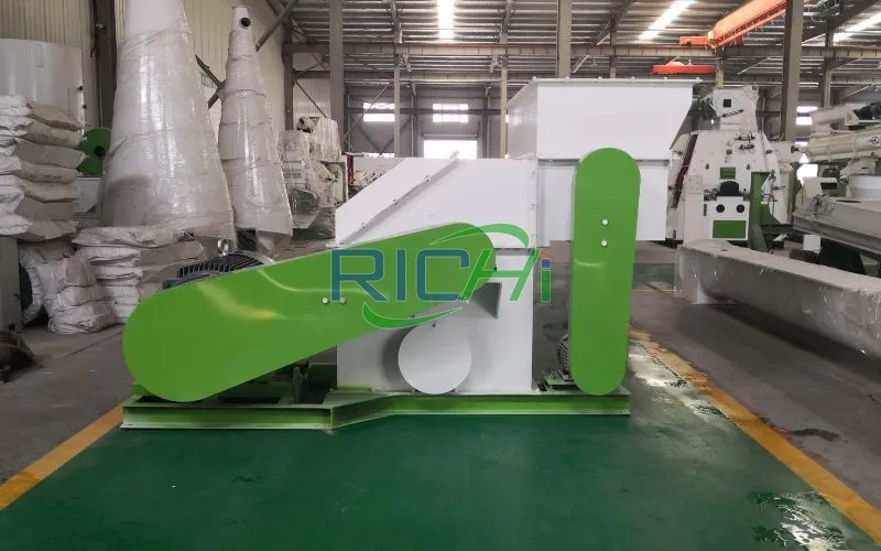 1T/H Orchard Grass Hammer Mill Grinder in Czech Republic