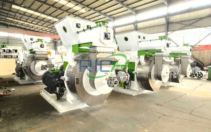 3–5 T/H Cow Dung Making Machine in Kenya