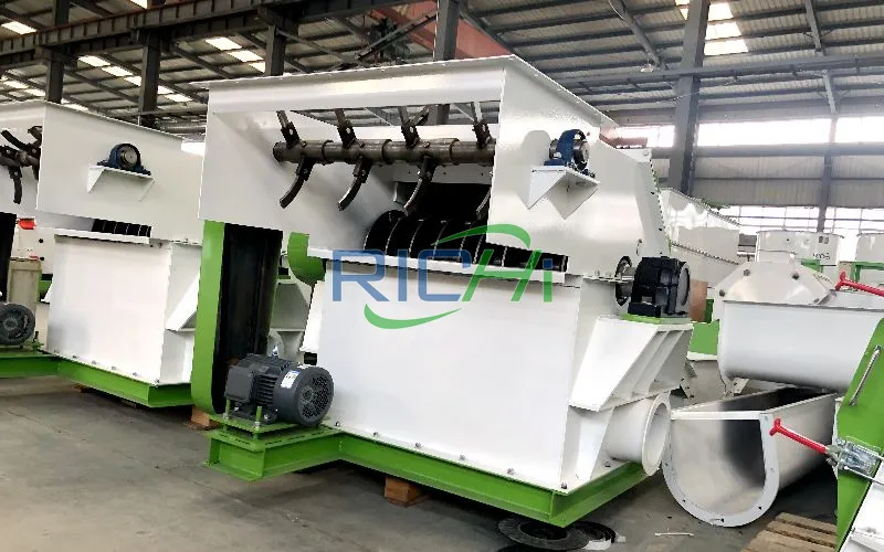 Corn Straw Hammer Mill Grinder in Hungary