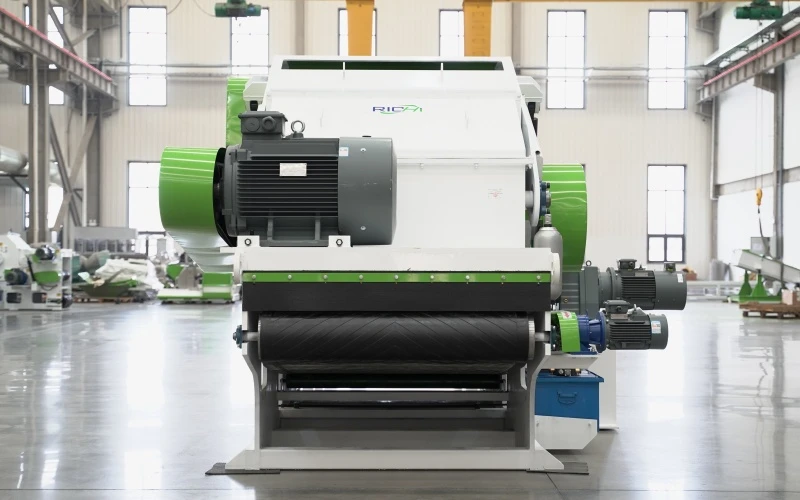 8–12 T/H Pallet Crusher in Japan