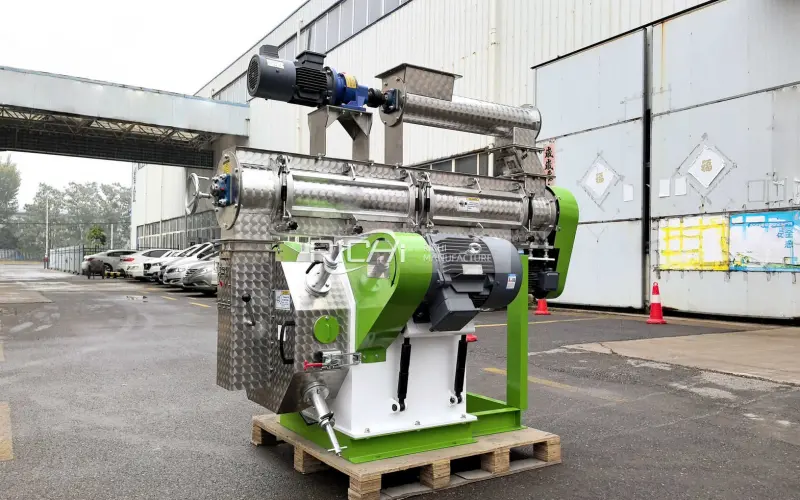 15T Per Day Chicken Feed Pellet Machine in Israel