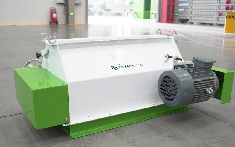 Poultry Crumble Feed Equipment in Argentina