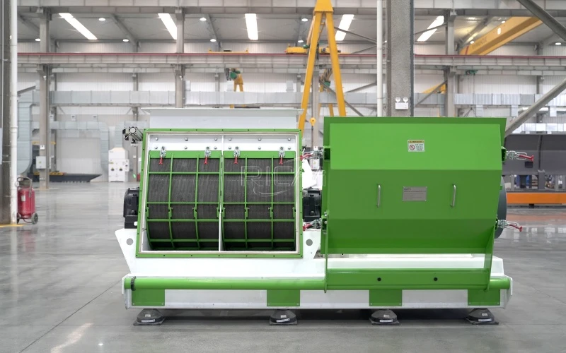 5–6 T/H Corn Grinder for Chicken Feed in France