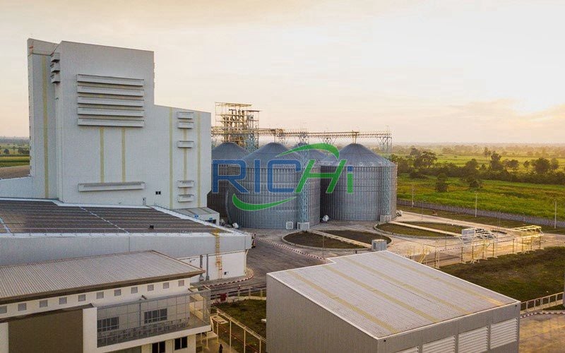 Poultry Feed Making Machine In Russia