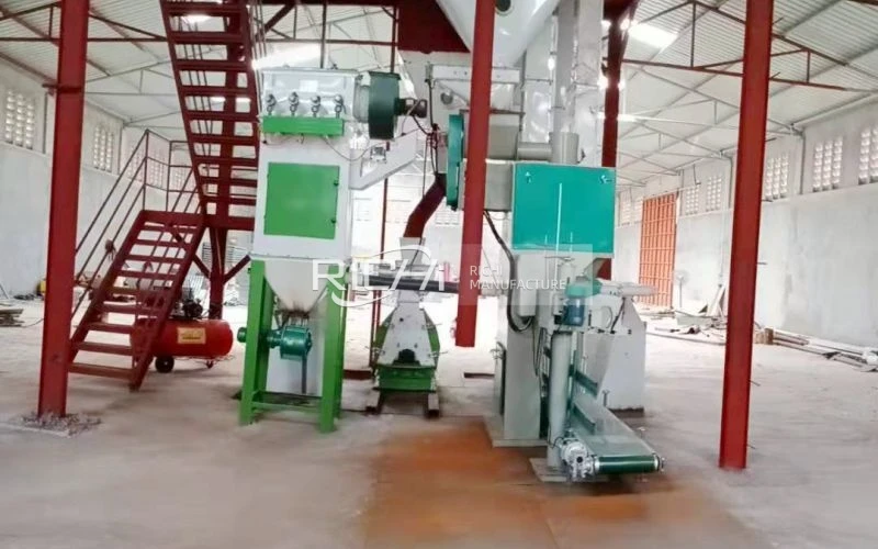 Automatic Packing Machine in Angola for Poultry Feed