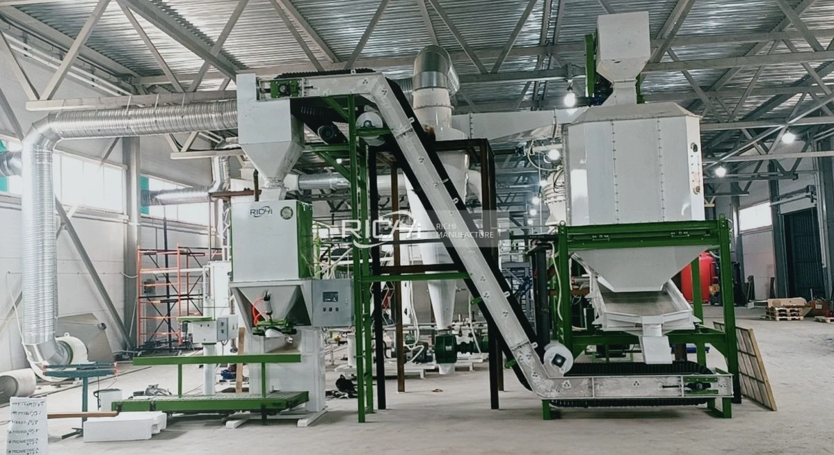 Automatic Packing Machine for Extruded Fish Feed Pellets in Russia Video