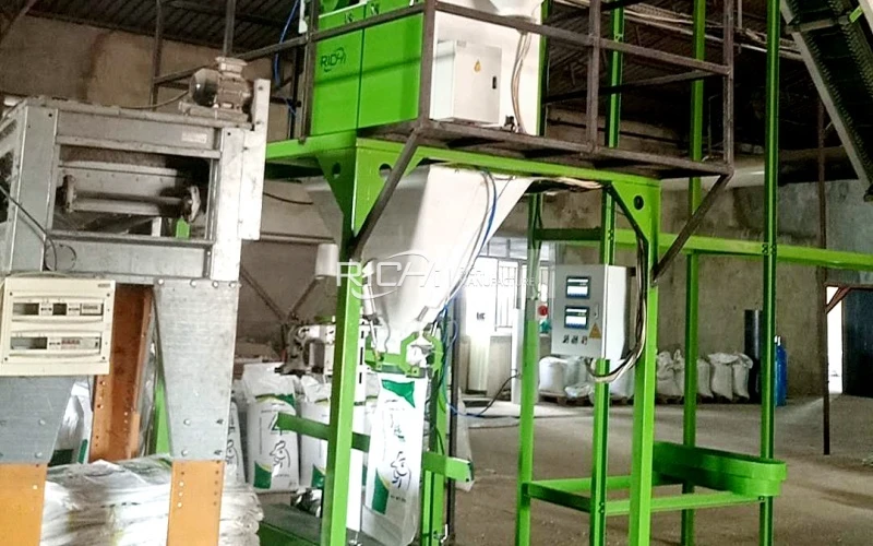 Automatic Packing Machine in Colombia for Coffee Husk Pellets