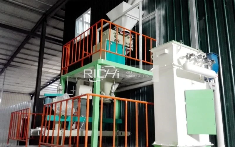 Automatic Packing Machine in Vietnam for Extruded Fish Feed
