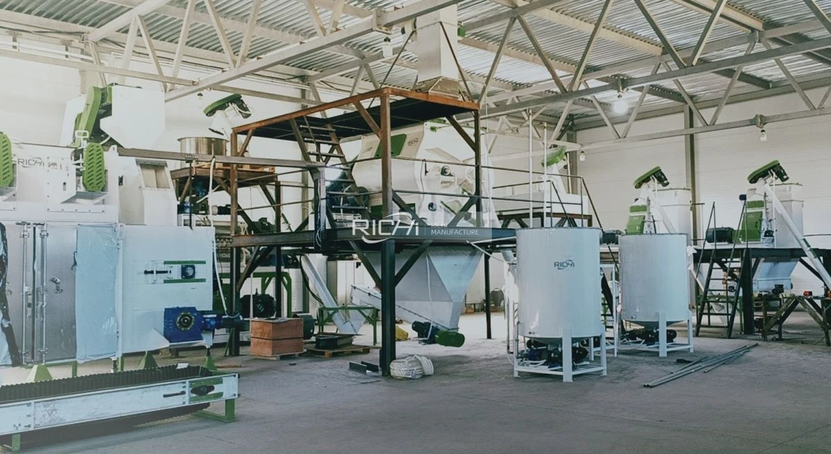 Fish Feed Mill Paddle Mixer Video in Kazakhstan