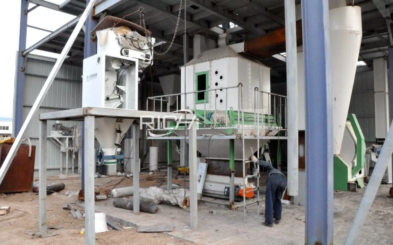 Turkey Feed Crumbler Project in Saudi Arabia
